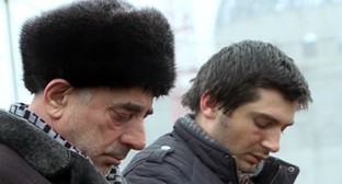 Жители Чечни подвергли семью земляка публичному осуждению за поджог зиярта