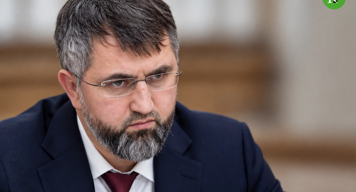 Магомед Рамазаев. Фото https://riadagestan.ru. Иллюстрация создана «Кавказским узлом» с помощью ИИ в программе Copilot Магомед Рамазаев. Фото https://riadagestan.ru. Иллюстрация создана «Кавказским узлом» с помощью ИИ в программе Copilot